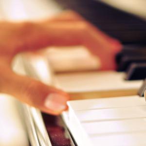 英国美女裸体同性自慰
